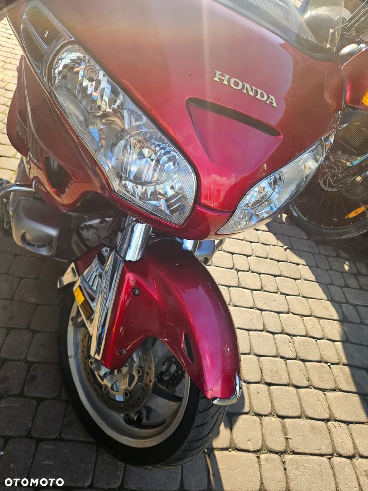 Honda GL - 32