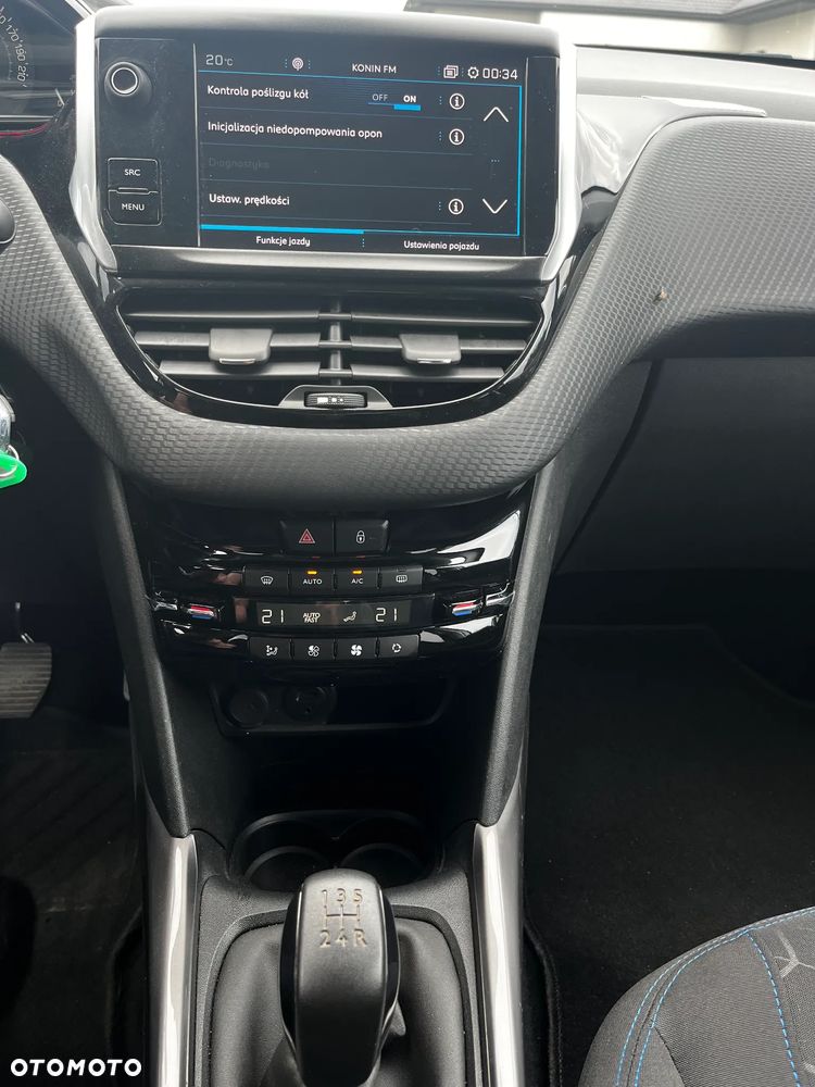 Peugeot 2008 PureTech 82 Style - 28
