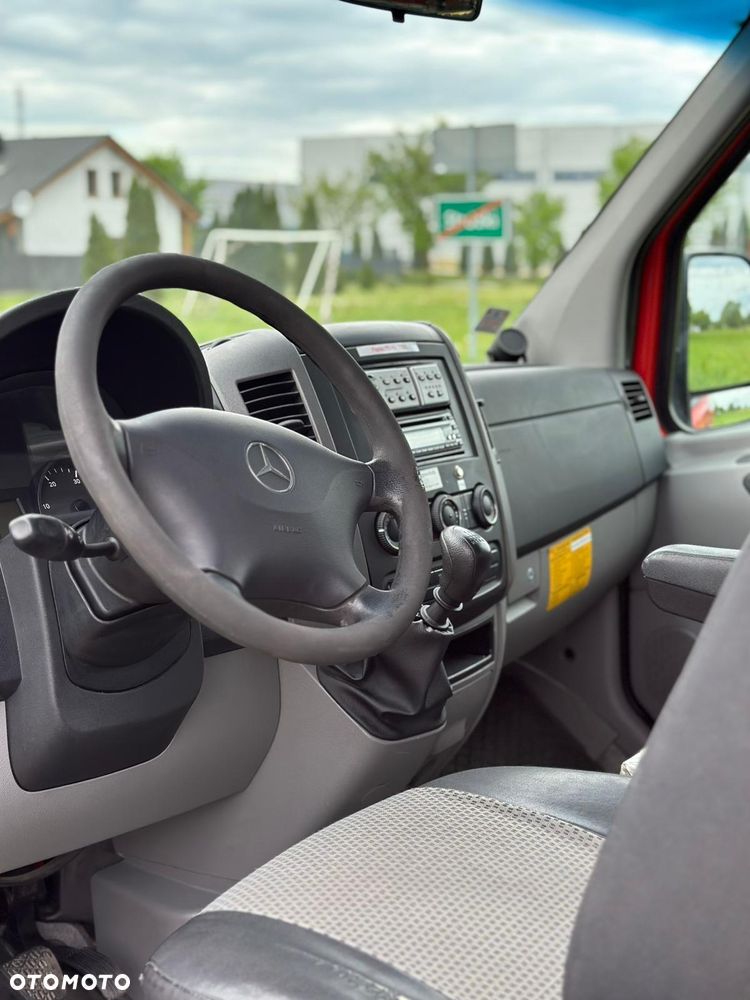 Mercedes-Benz Sprinter - 18