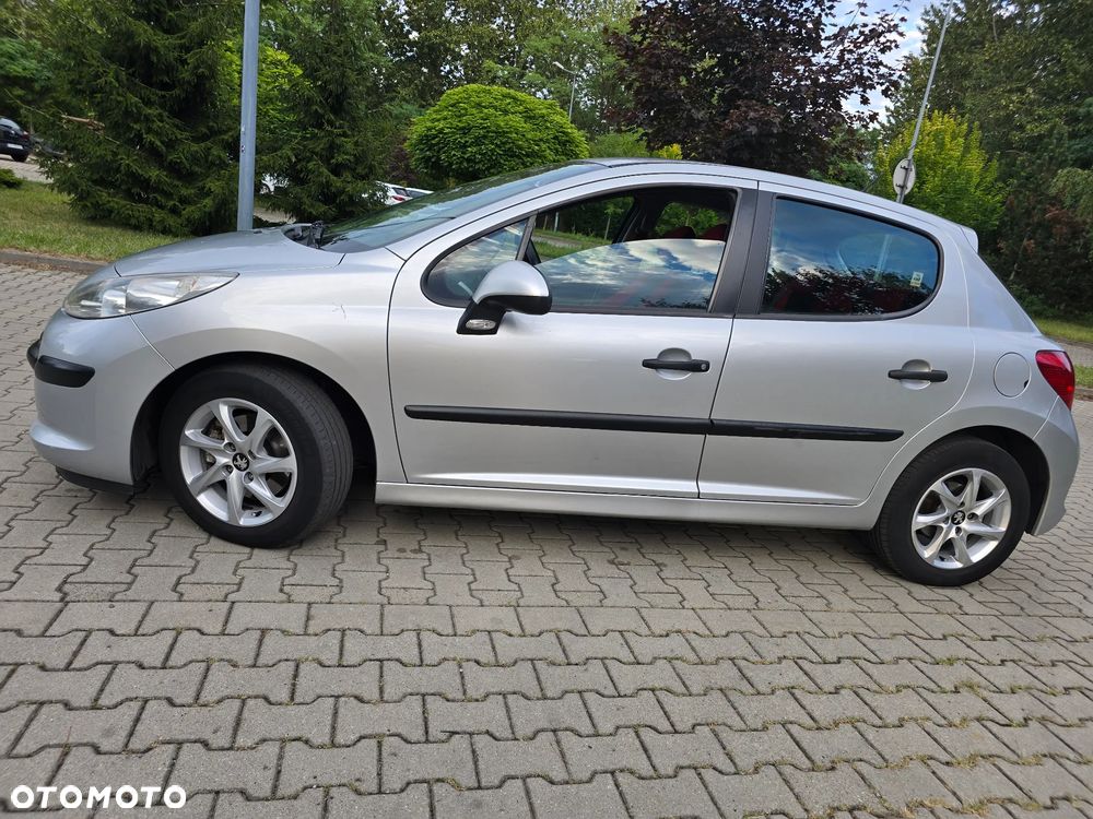Peugeot 207 1.6 HDi 16V Trendy - 4