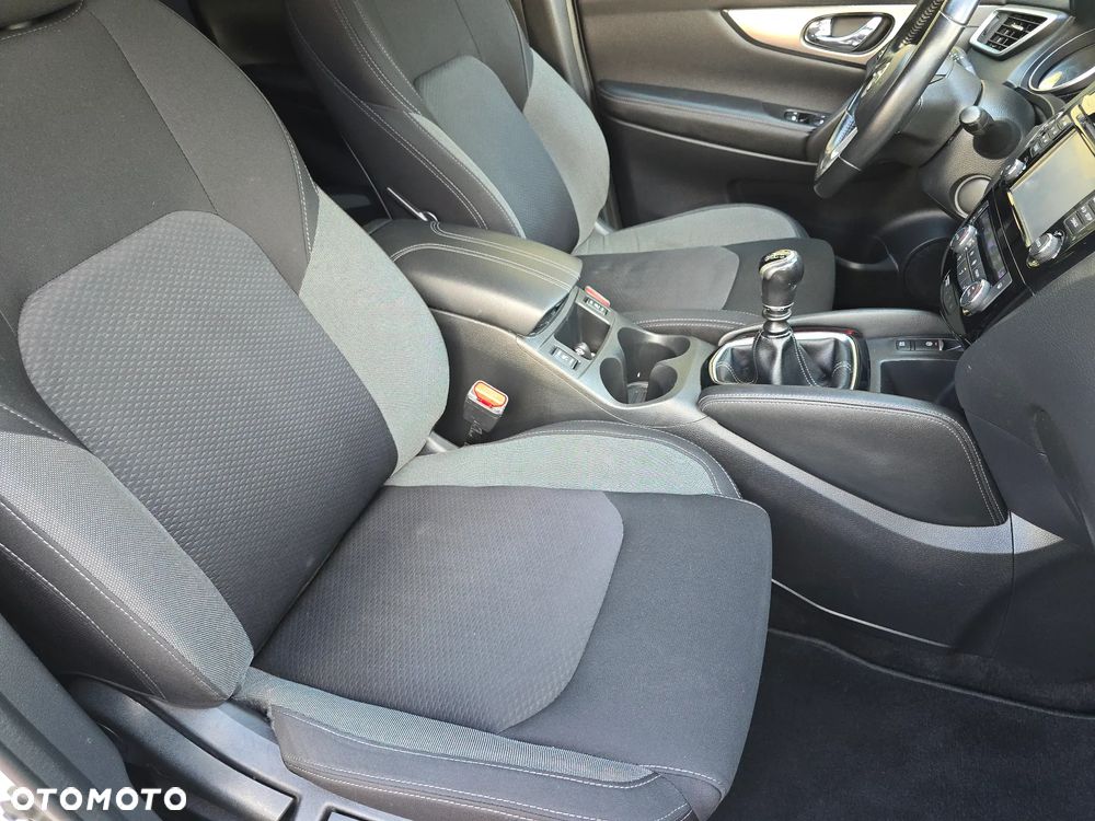 Nissan Qashqai 1.5 dCi Tekna+ - 8