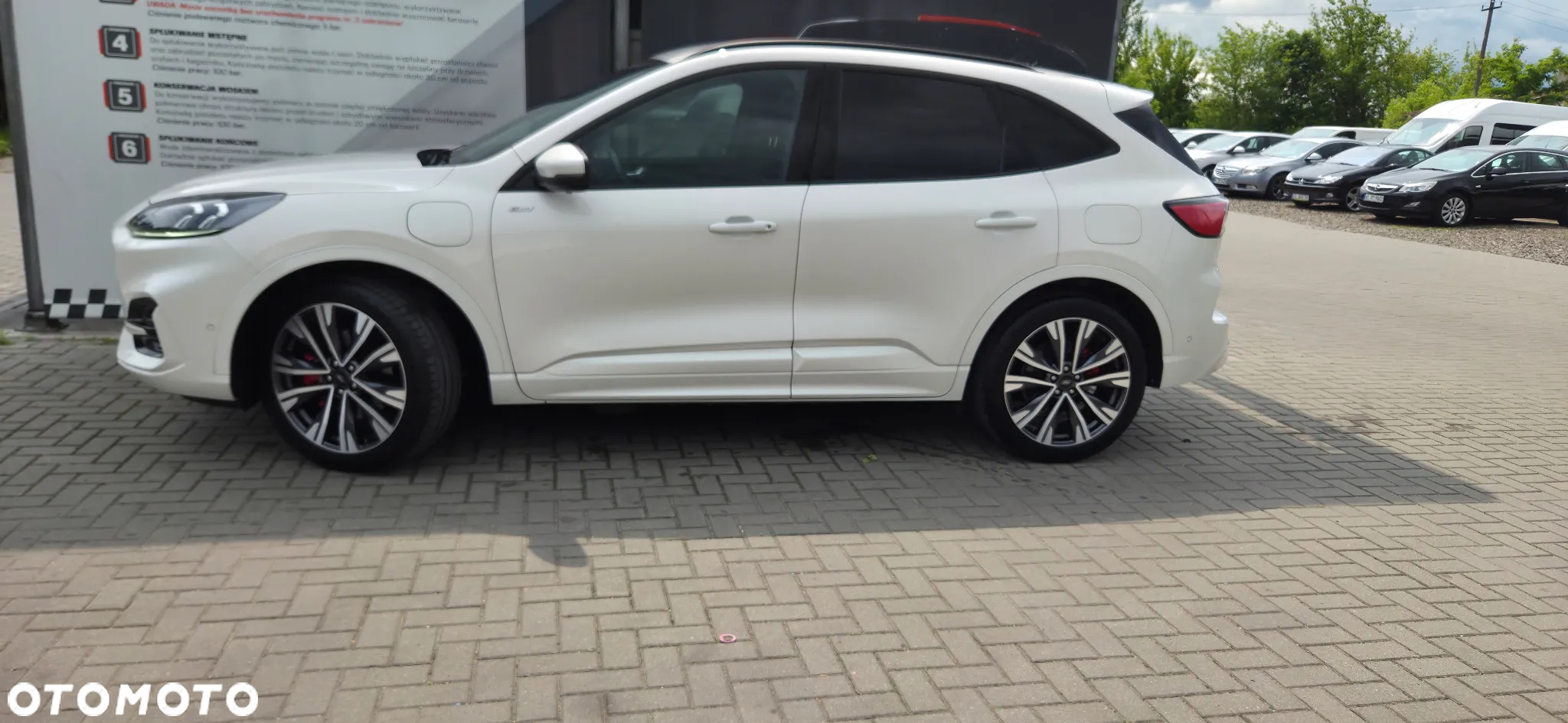 Ford Kuga 2.5P PHEV FWD ST-Line X - 15