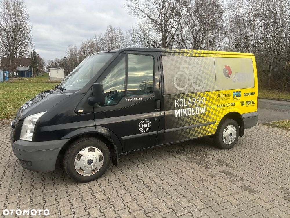 Ford Transit - 1