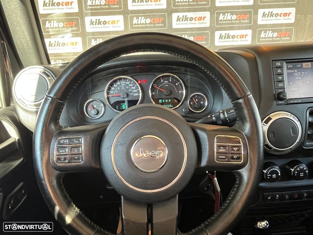 Jeep Wrangler Unlimited 2.8 CRD ATX Rubicon - 21