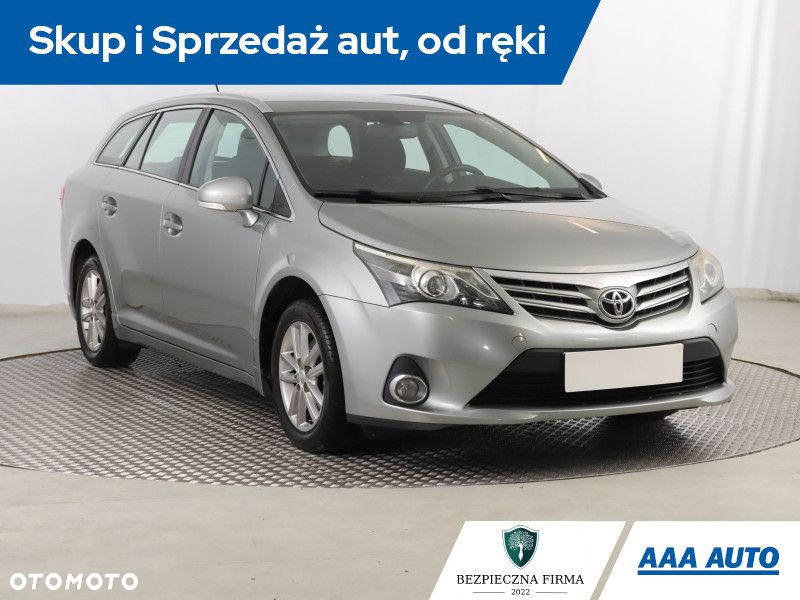 Toyota Avensis - 2