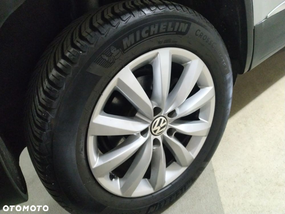 Volkswagen Tiguan - 14