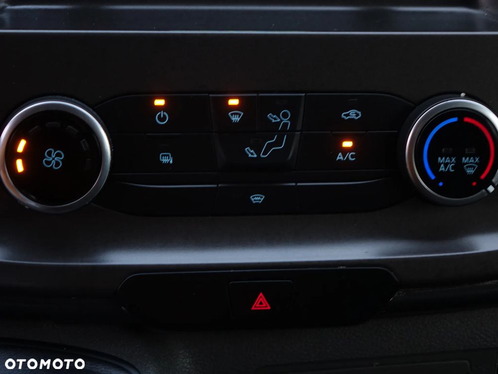 Ford Transit Custom 6-osobowy LONG brygadówka L2H1 - 16