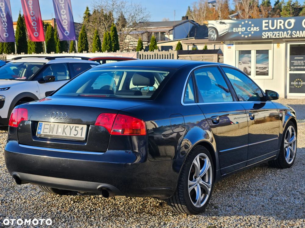 Audi A4 Limousine 2.0T FSI Quattro - 5
