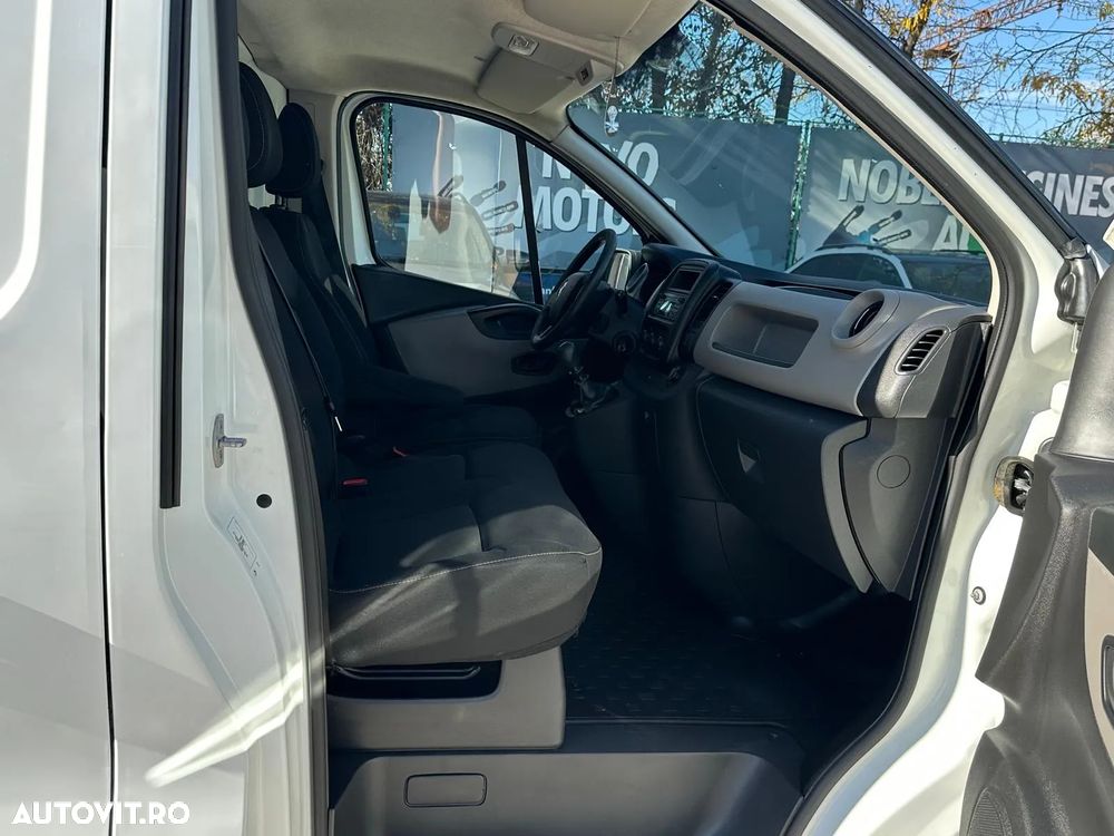 Renault Trafic - 13