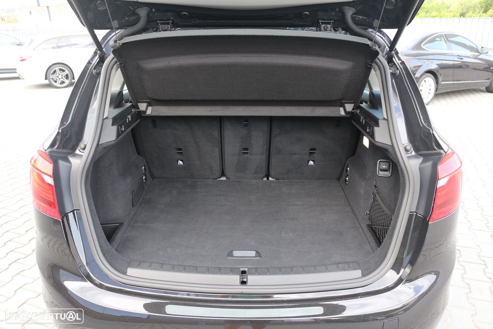 BMW 216 Active Tourer d - 31