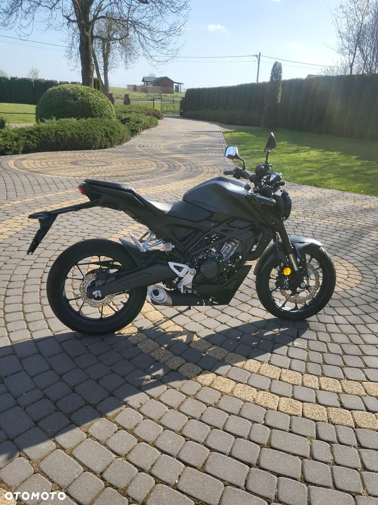 Honda CBF - 1