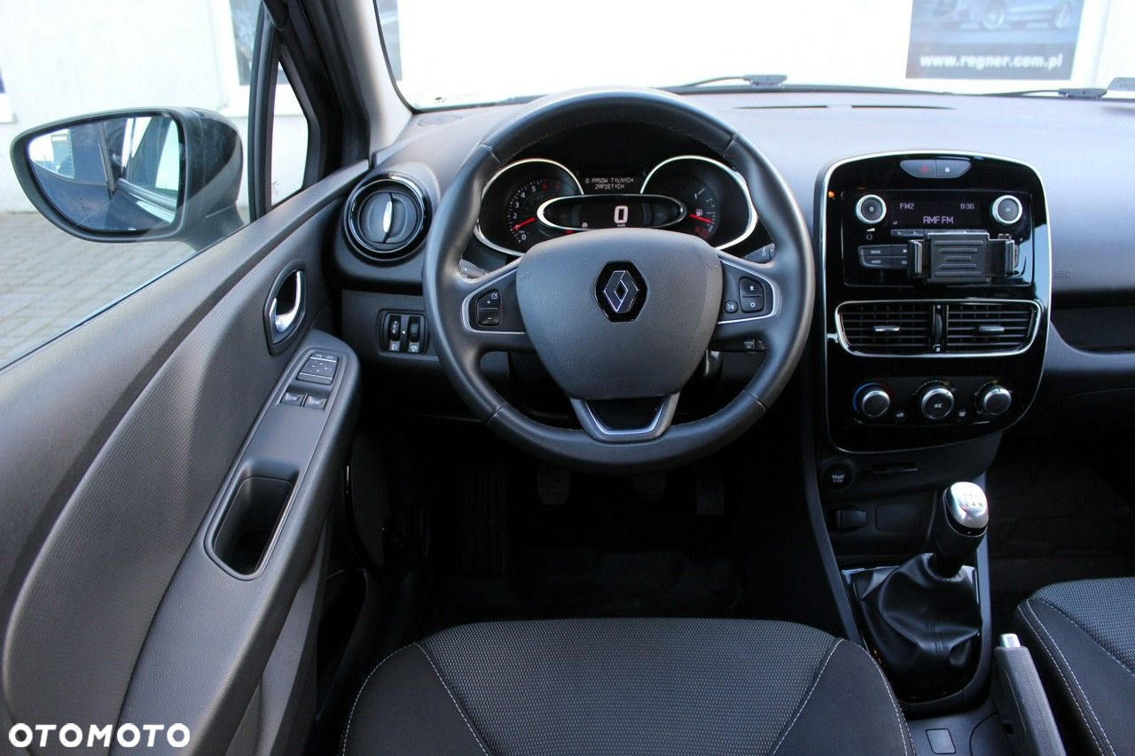 Renault Clio - 8