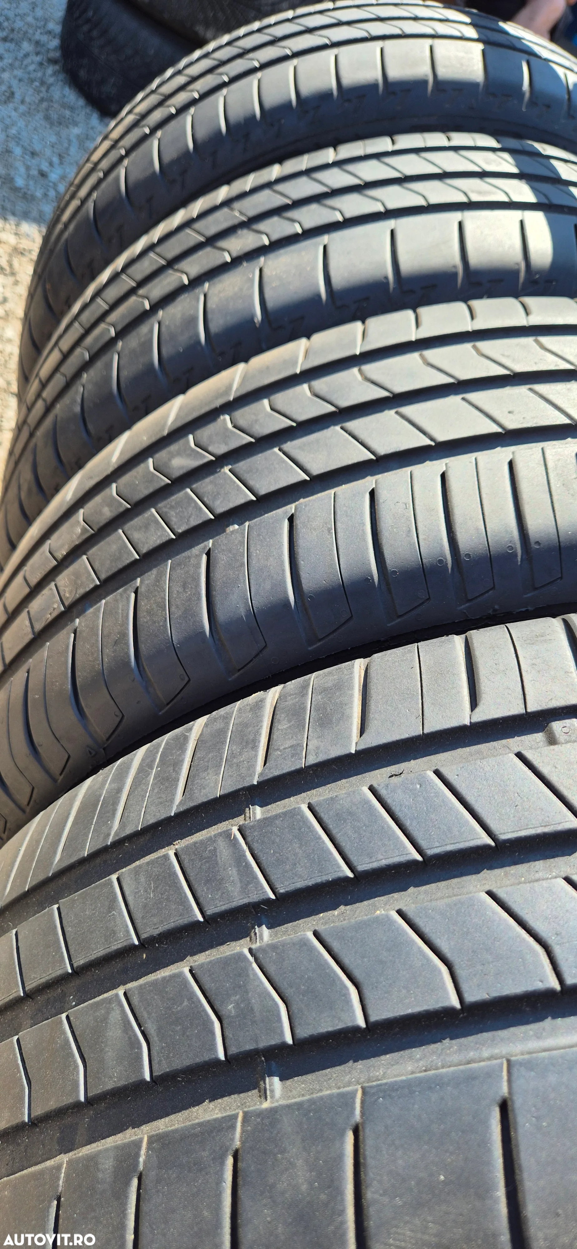 215 55 18 Bridgestone - 5