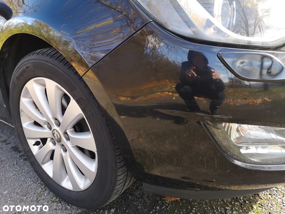 Opel Astra IV 1.6 T Cosmo - 9