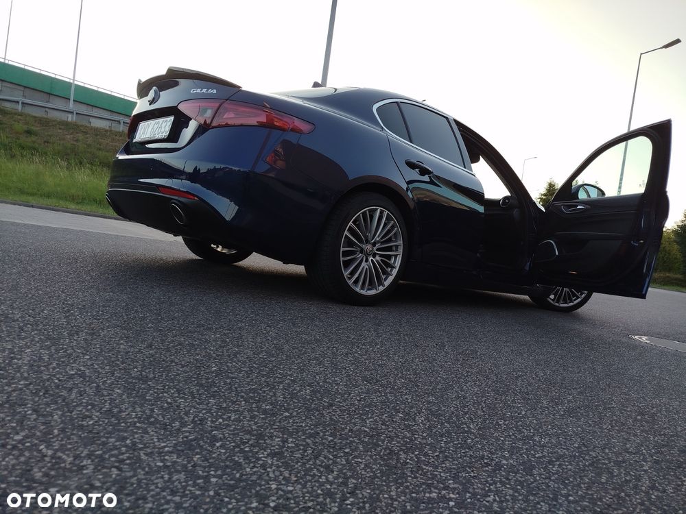 Alfa Romeo Giulia - 2