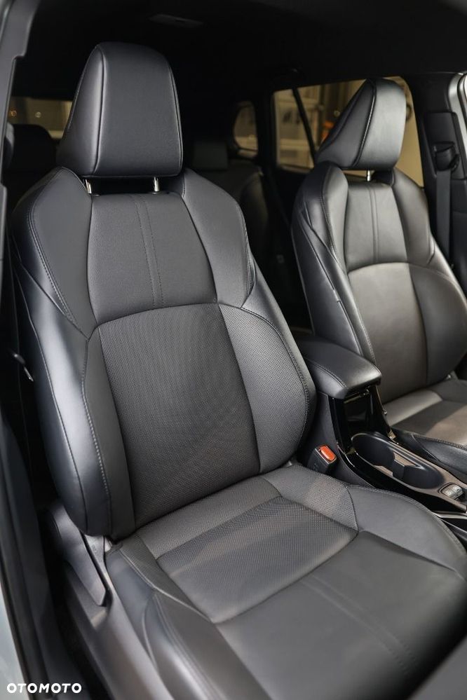 Toyota Corolla Cross - 23