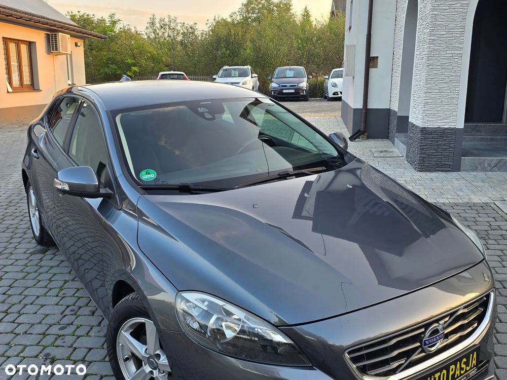 Volvo V40 T3 - 10