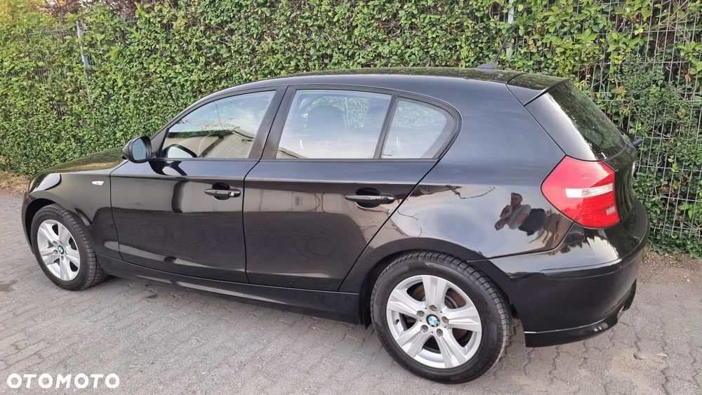 BMW Seria 1 118i - 22