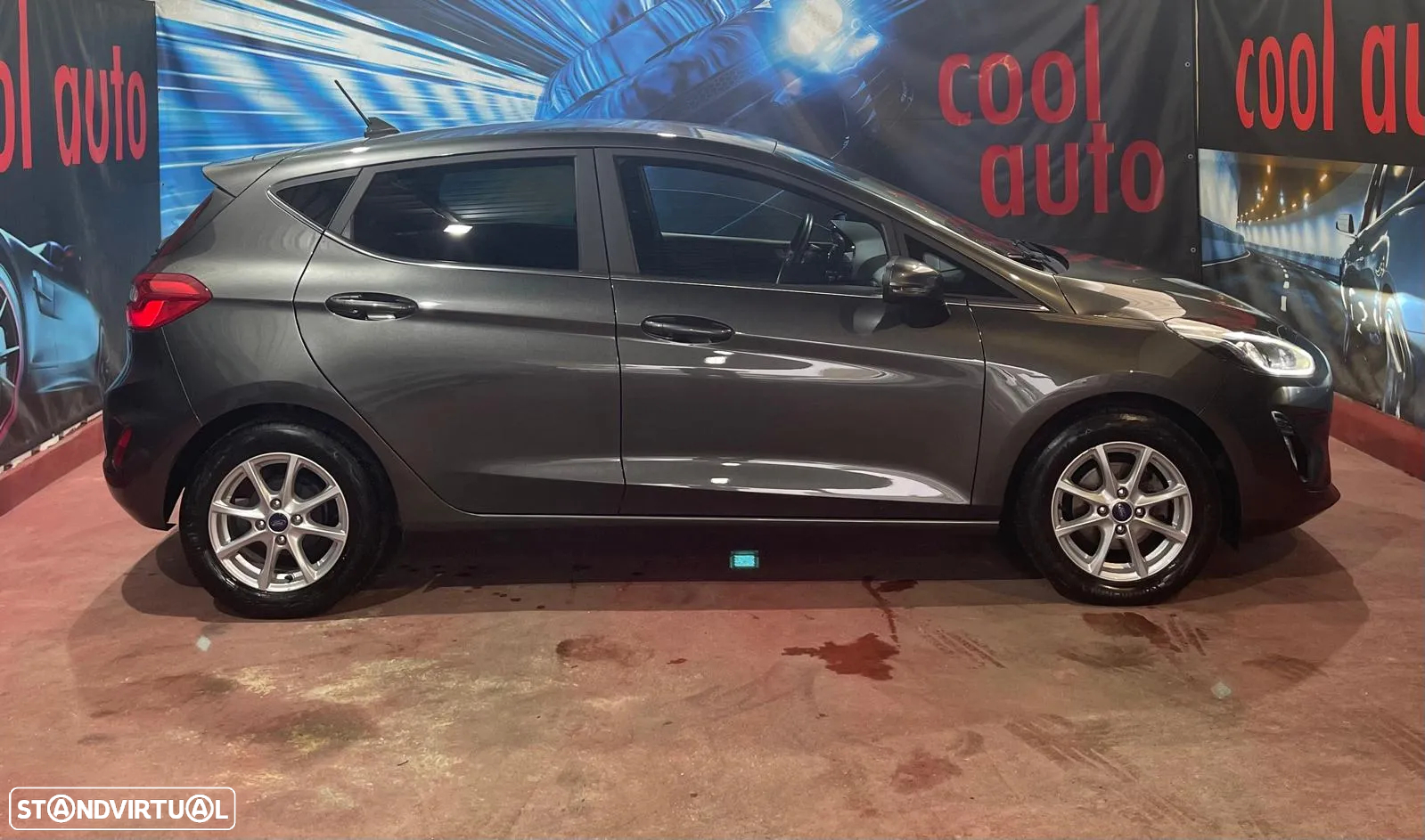 Ford Fiesta 1.0 EcoBoost S&S TITANIUM - 4