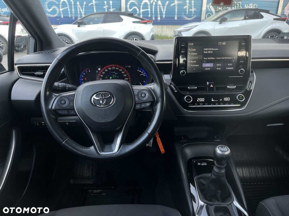 Toyota Corolla - 12