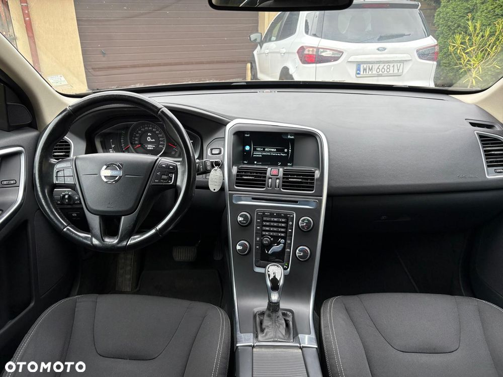 Volvo XC 60 D3 Geartronic Momentum - 8