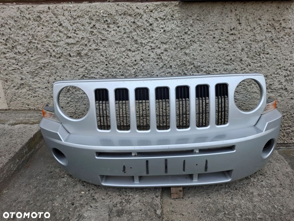 ZDERZAK PRZEDNI JEEP PATRIOT - 1