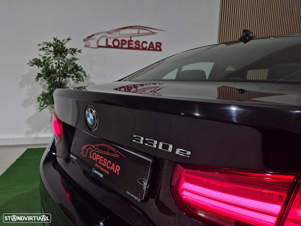 BMW 330 e iPerformance Advantage - 10