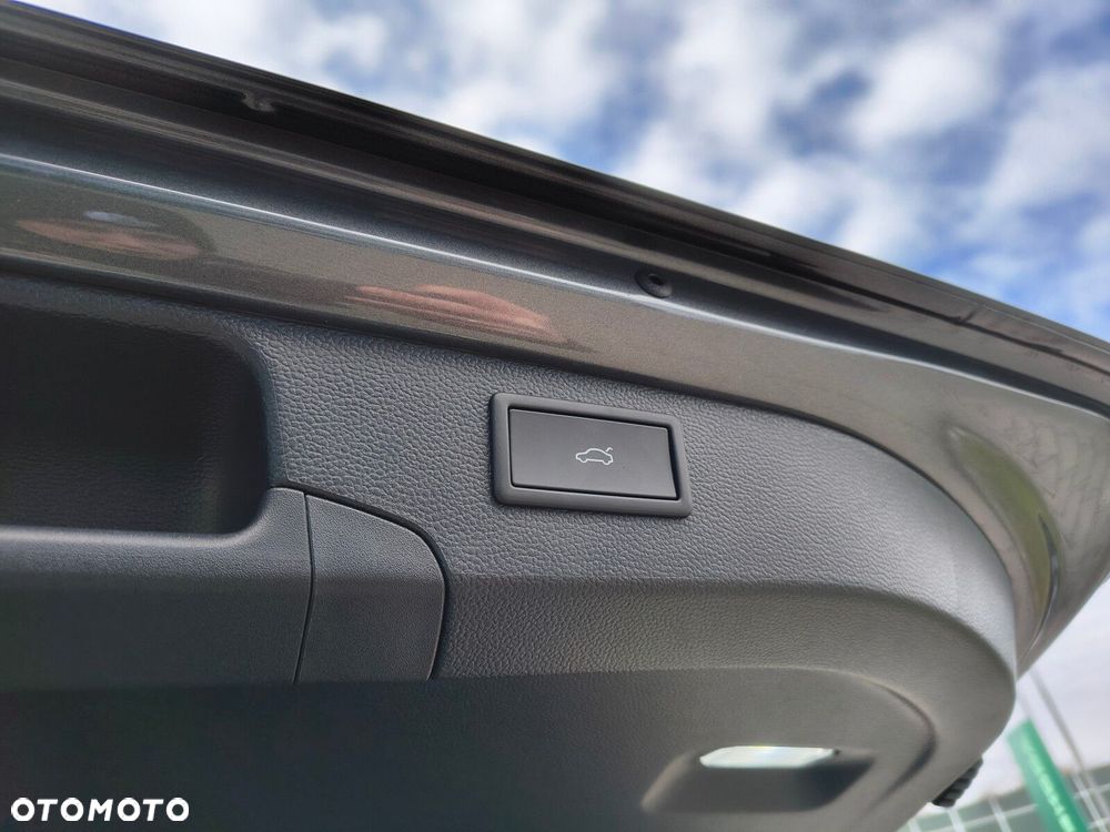 Skoda Superb 2.0 TDI SCR 4x4 L&K DSG - 16