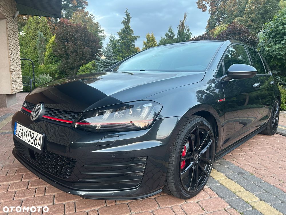 Volkswagen Golf - 4