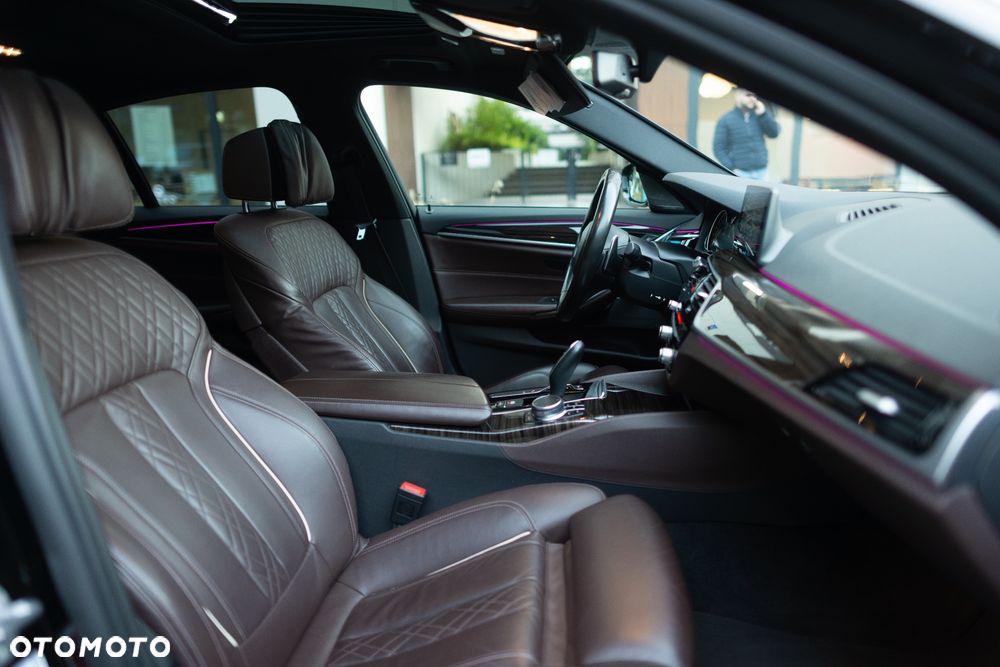 BMW Seria 5 530i M Sport Edition - 14