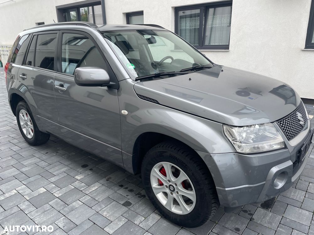 Suzuki Grand Vitara 2.0 Automatik Comfort Family - 3