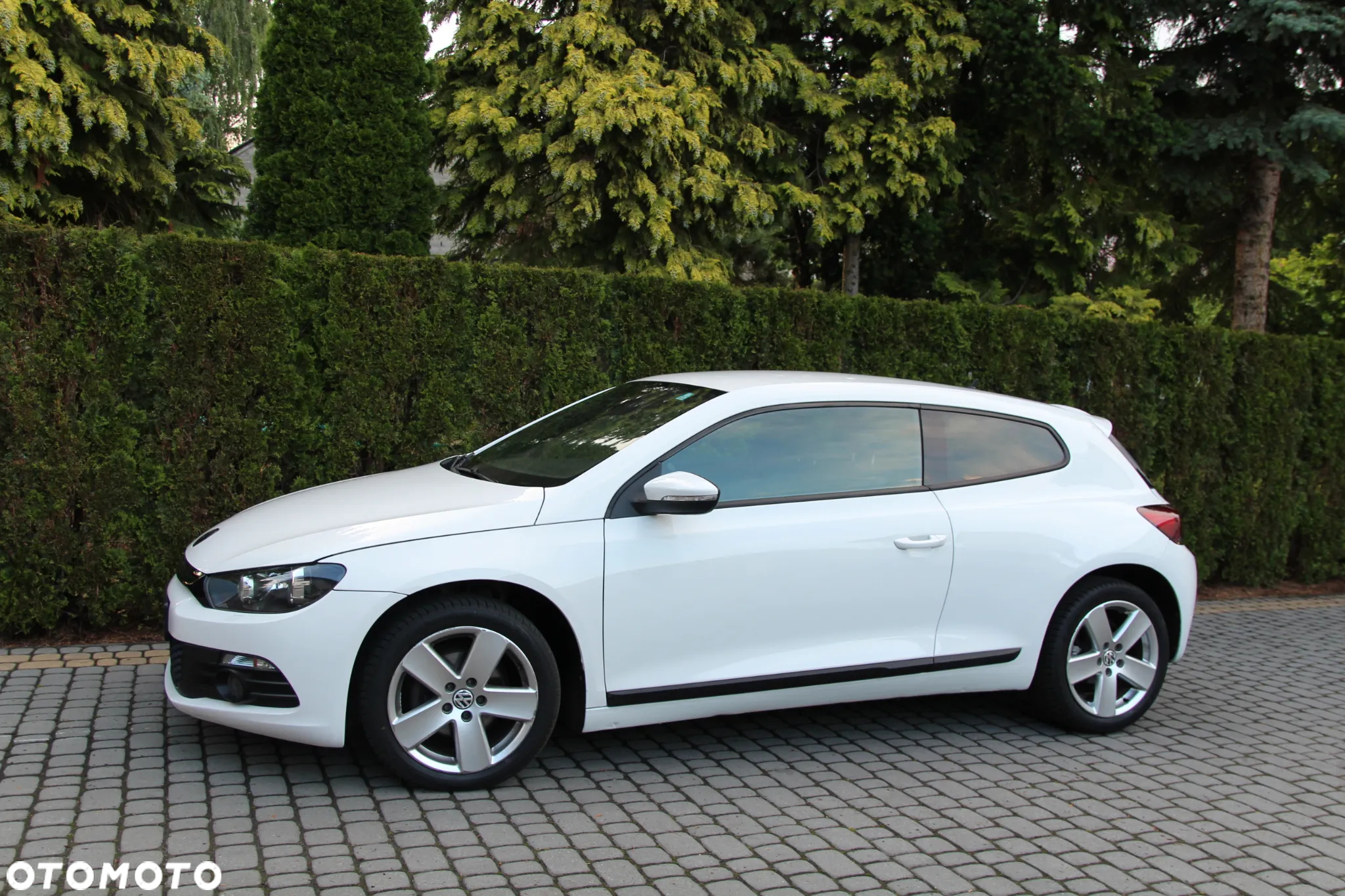 Volkswagen Scirocco 2.0 TDI Blue Motion Technologie - 4