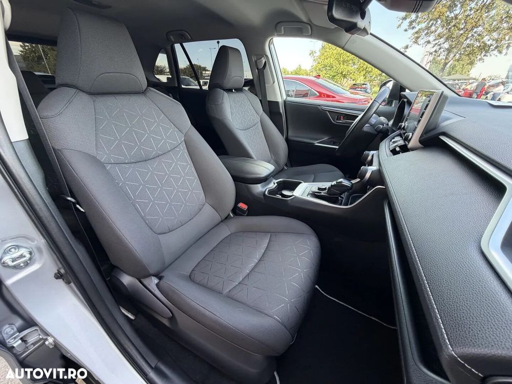 Toyota RAV4 - 14