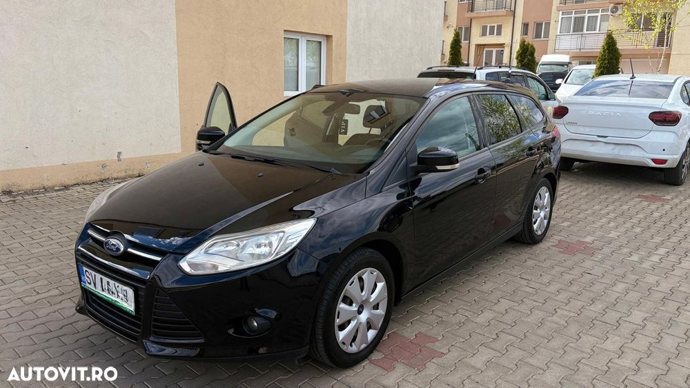 Ford Focus - 32