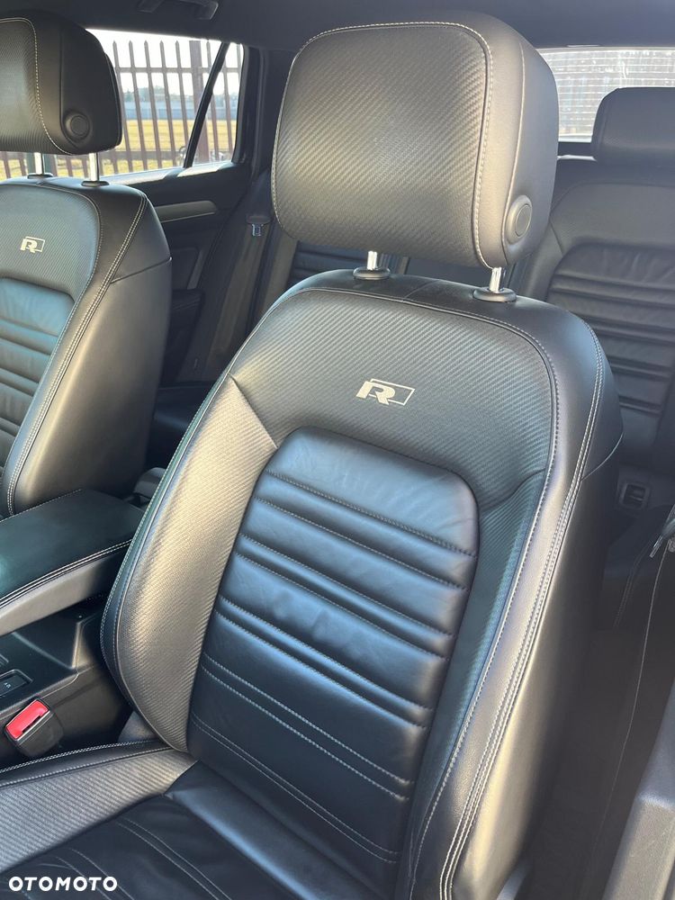 Volkswagen Passat - 13