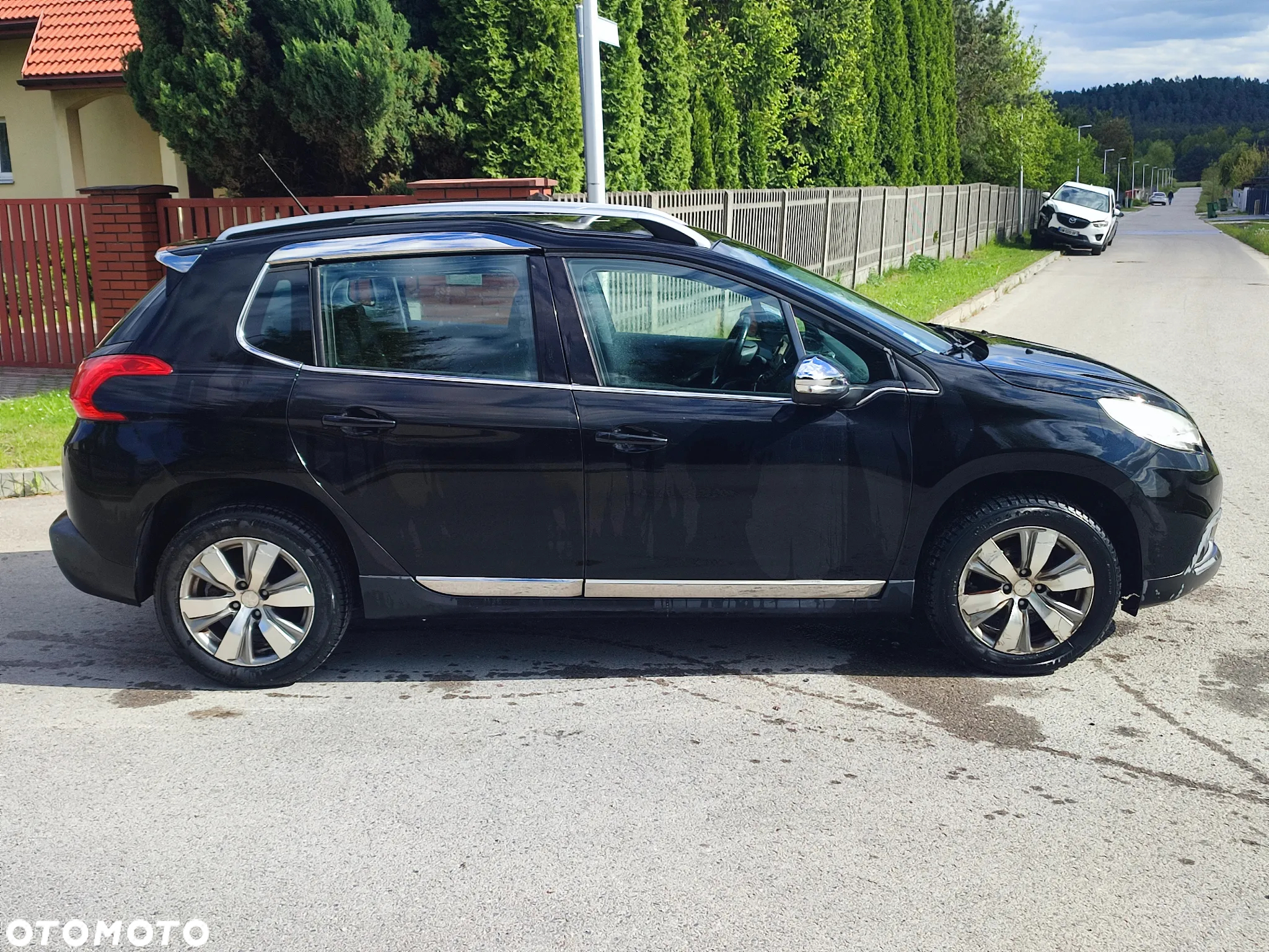 Peugeot 2008 1.6 e-HDi Allure S&S - 6