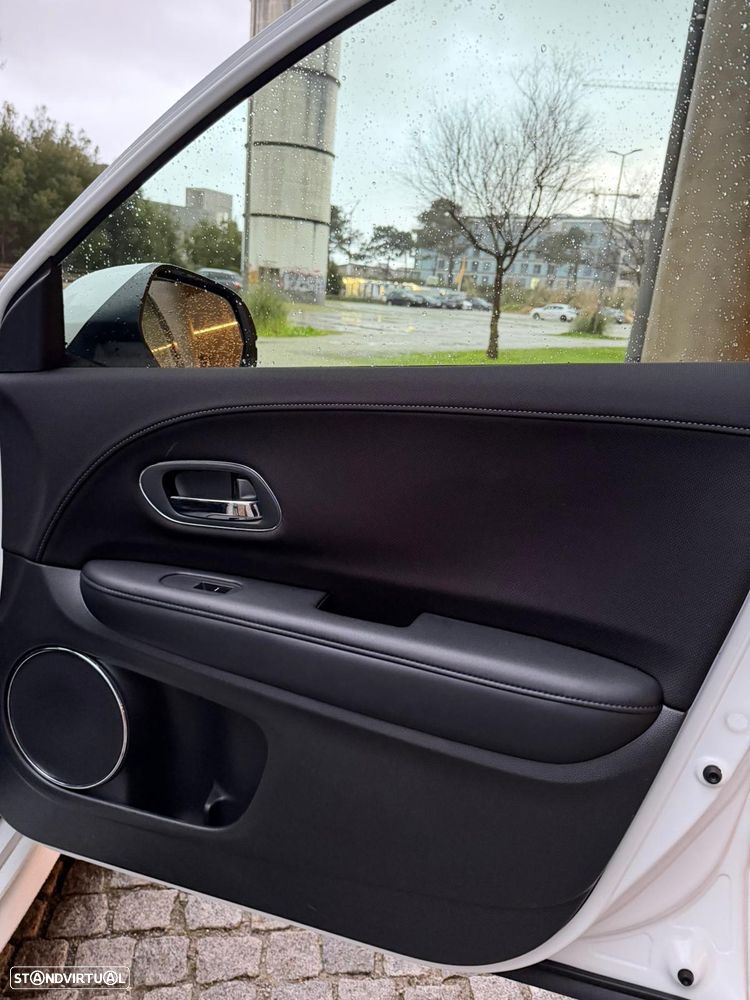 Honda HR-V 1.5 i-VTEC Executive CVT - 12