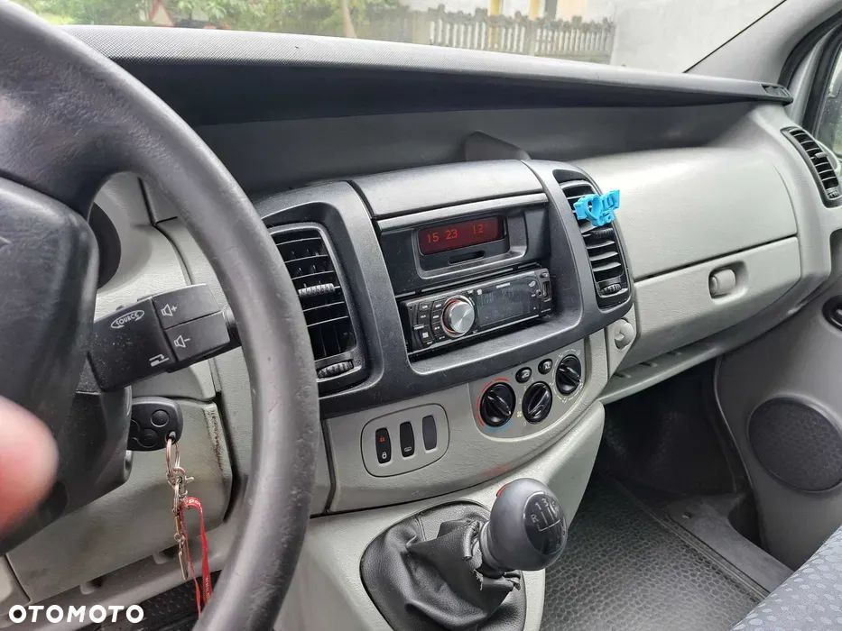 Renault Trafic ver-l1h1-passenger-lux - 3