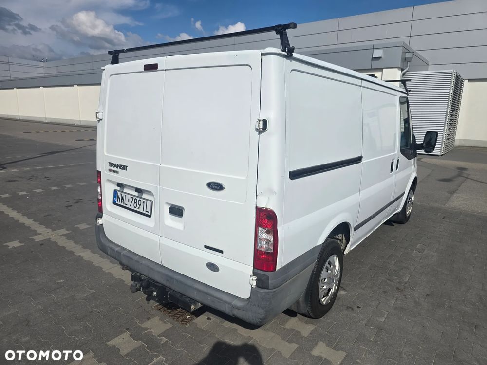 Ford Transit - 13