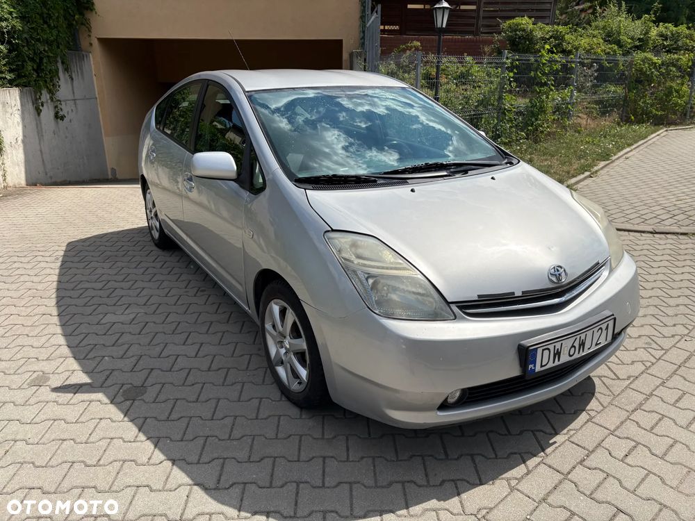 Toyota Prius 1.5 VVT-i Sol (nav) - 1