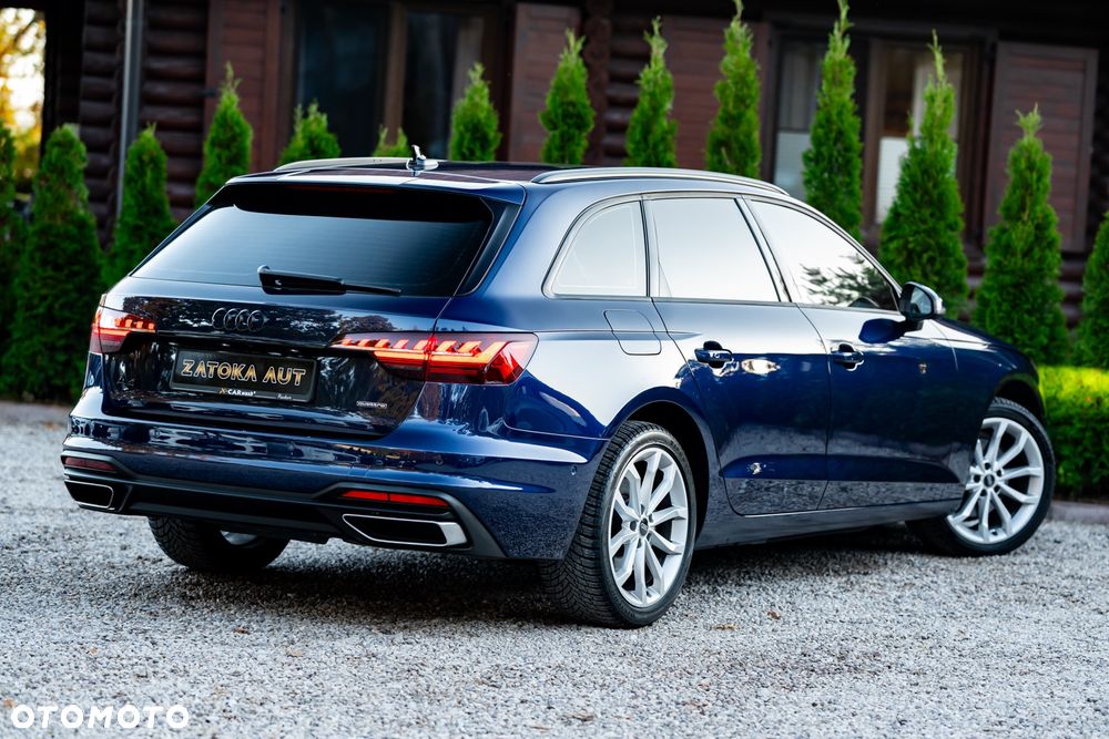 Audi A4 Avant 40 TDI quattro S tronic - 13