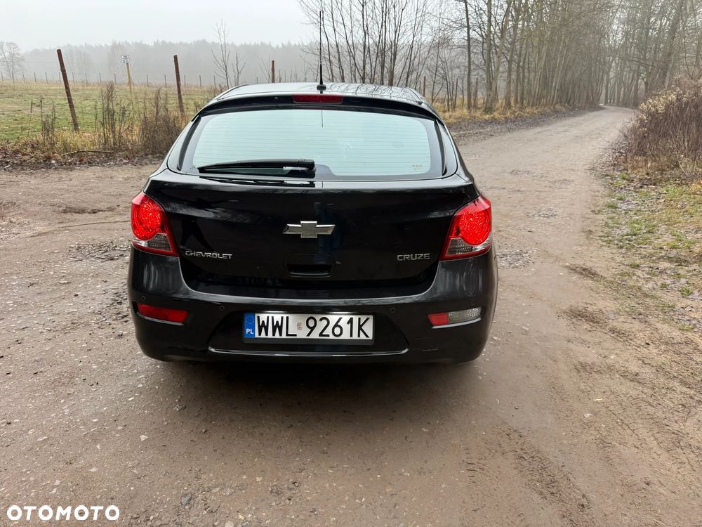 Chevrolet Cruze 1.6 LT - 4