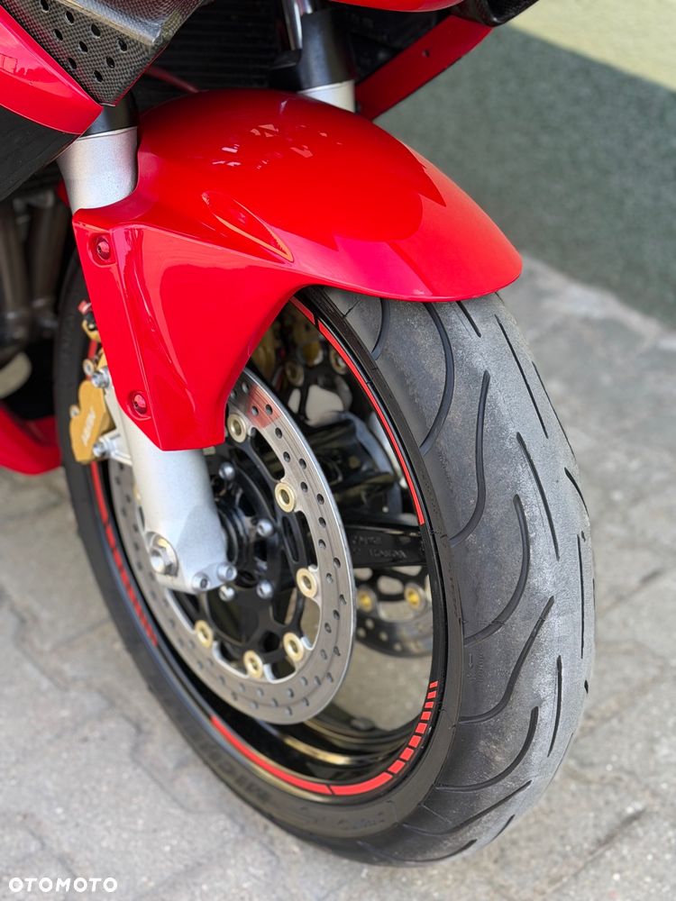 Honda CBR - 3