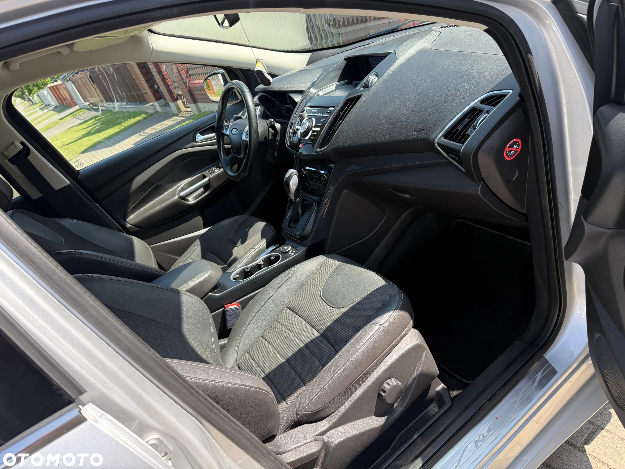 Ford Kuga 2.0 TDCi 4x4 Individual - 28