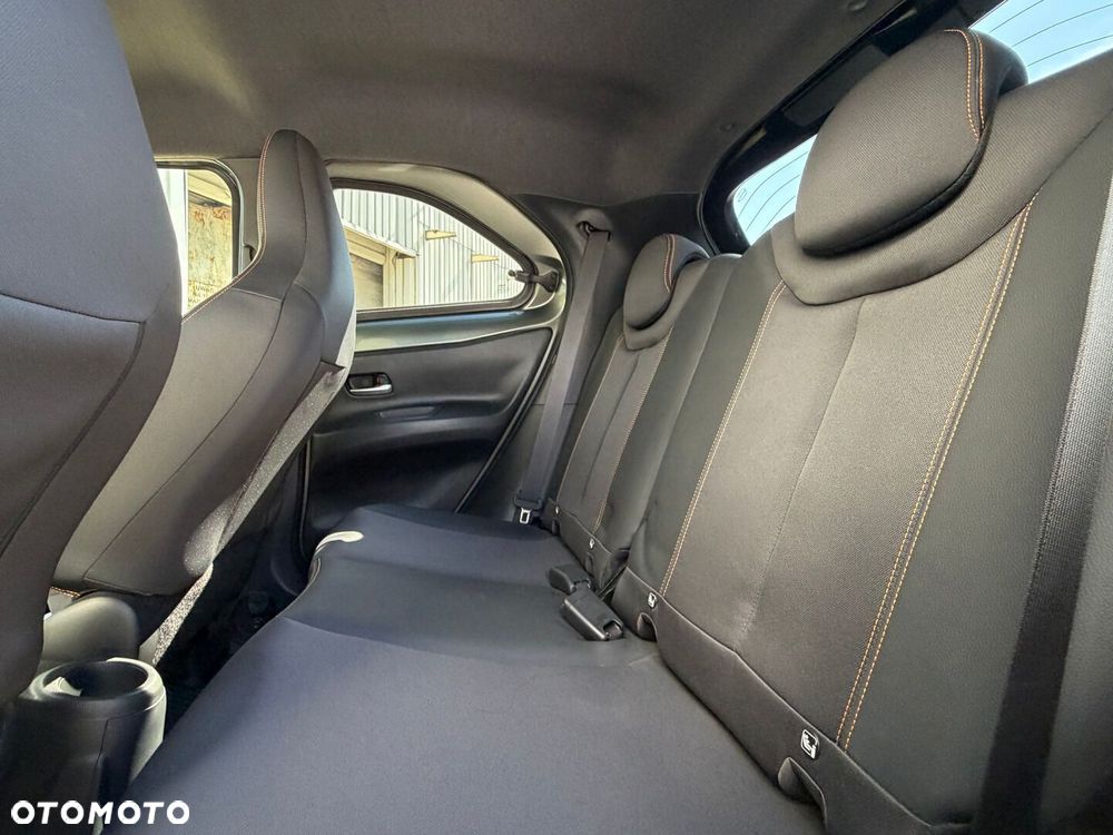 Toyota Aygo X 1.0 VVT-i Limited CVT - 24
