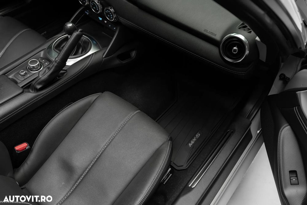 Mazda MX-5 SKYACTIV G184 Exclusive-Line - 32