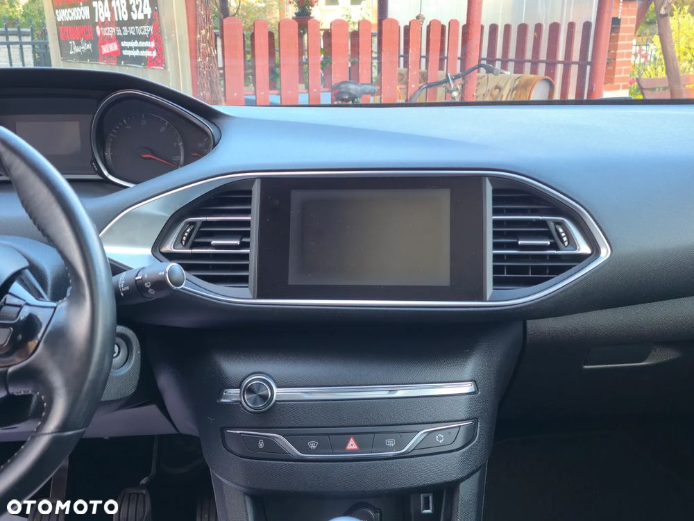 Peugeot 308 1.6 BlueHDi Business Line S&S - 26