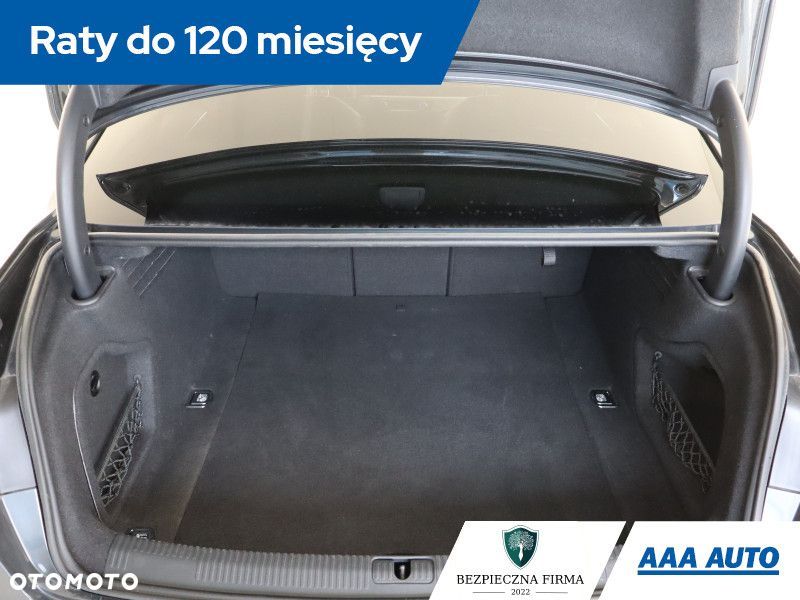 Audi A4 Limousine - 16