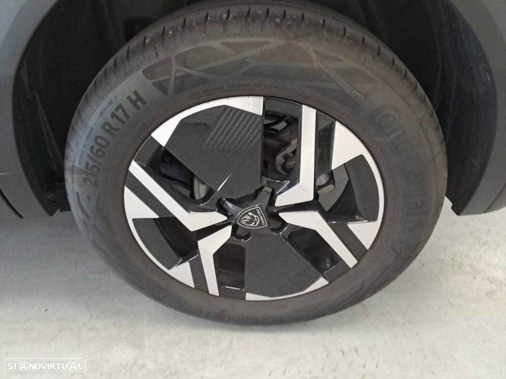 Peugeot 2008 1.2 Hybrid Allure e-DCS6 - 11