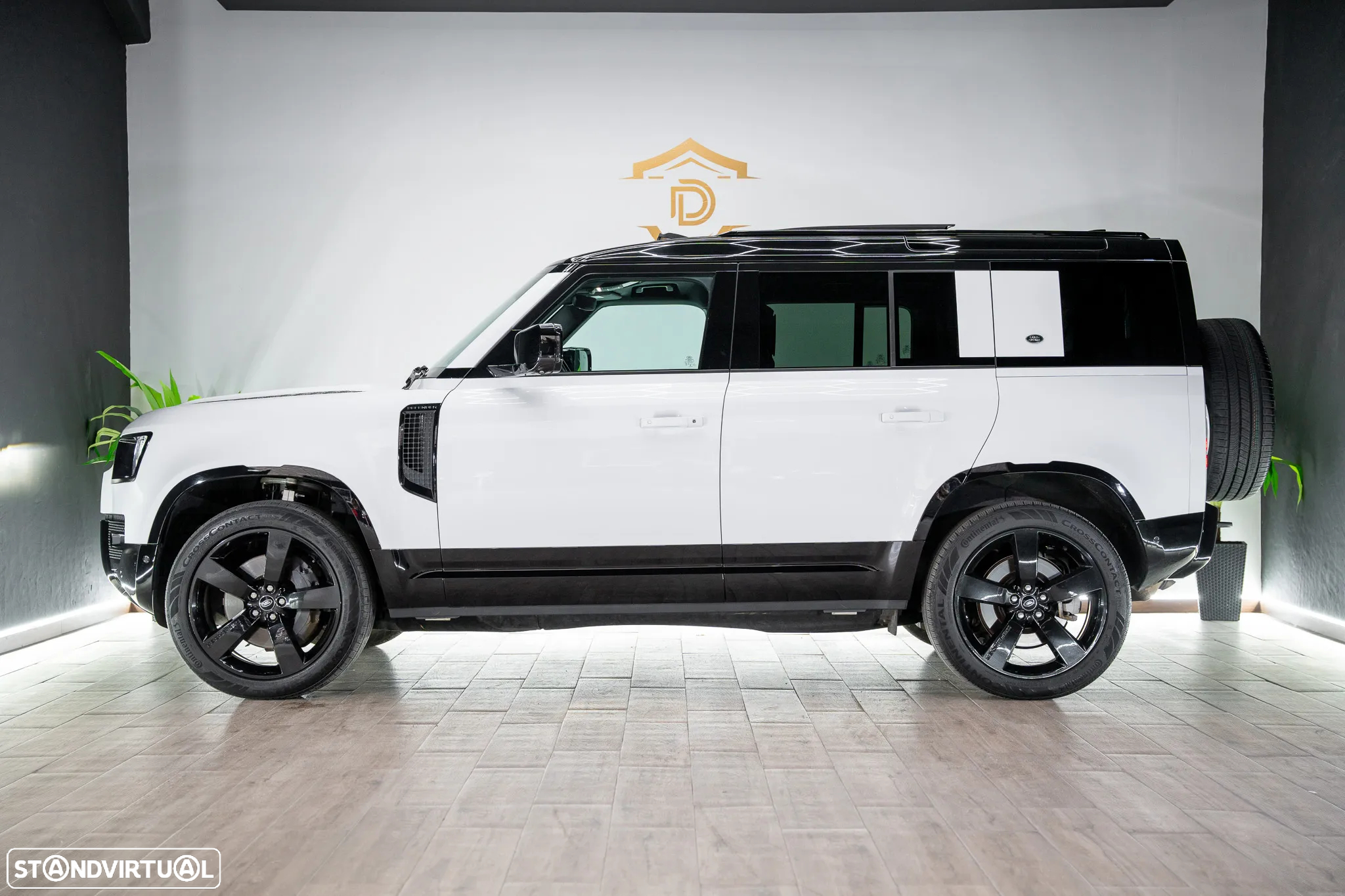 Land Rover Defender 3.0 D250 110 AWD X-Dynamic SE - 4